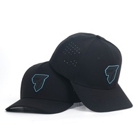 Golfpet met op maat gemaakte rubberen patch, waterdichte stof, gebogen klep, gestructureerd met koord, hoge kwaliteit laser pet