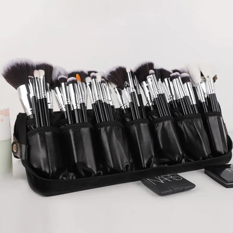 HMU Kit di pennelli cosmetici in legno nero professionale di alta qualità con MOQ basso privato di alta qualità 40 pezzi Set di pennelli per trucco vegano