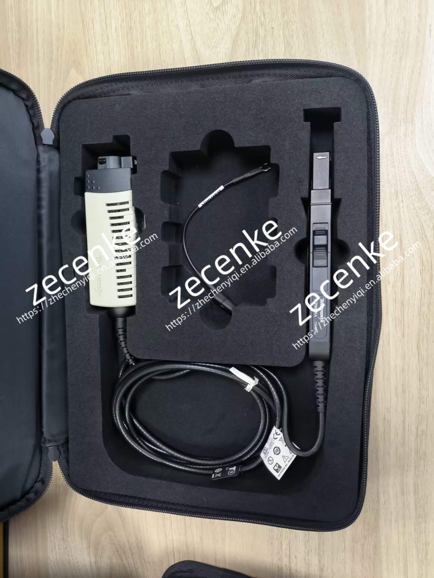 Tektronix TCP0030A - Precision AC/DC Current Probe