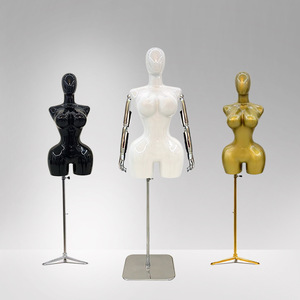 Maniquí <span class=keywords><strong>de</strong></span> Mujer <span class=keywords><strong>de</strong></span> Plástico ABS Ajustable <span class=keywords><strong>de</strong></span> Talla <span class=keywords><strong>Grande</strong></span> Shining Star X-F01 Plus, Torso Pintado en Dorado con Curvas y Pechos Grandes - Product Image 2