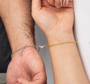 Bracelets de couple magnétiques à cœur assorti <span class=keywords><strong>Cadeau</strong></span> de relation longue <span class=keywords><strong>distance</strong></span> Bracelets assortis Bracelet magnétique <span class=keywords><strong>Cadeau</strong></span> de couple - Product Image 5