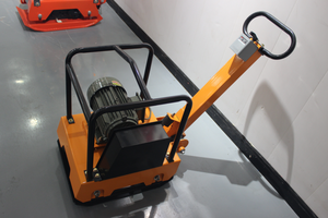 Compactadora de Placas Amarilla con Motor y Componentes Principales para Uso en Construcción, 86 kg - Product Image 6