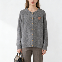 Cardigan en cachemire tricoté de haute qualité pour femmes, couleur unie, avec logo papillon mignon, manches longues