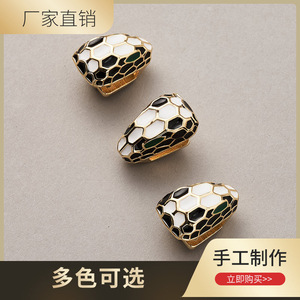Snake Head Zinc Alloy <b>Snap</b> <b>Fastener</b> Golden Crown Gold Metal Keychain Modern Simple Style Individually Packaged - Product Image 5