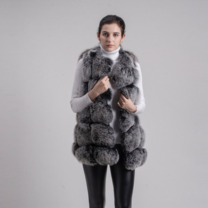 YY8046 Gilet Invernale da Donna in Vera Pelliccia di Volpe Naturale di Alta Qualità - Product Image 2