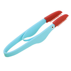 Suministros de aseo para mascotas 2 en 1, cepillo de silicona para moco de gato, pinzas de limpieza para ojos de perro, herramienta para perros y <span class=keywords><strong>gatos</strong></span> - Product Image 2