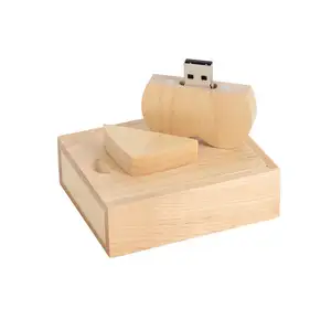 Werbe-USB-Laufwerke Computer Herzform Flash-LED-Logo Benutzer definierte 2GB Flash-Laufwerk Holz