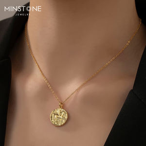Minstone Custom Vintage Hip Hop Jewelry ottone placcato oro rotondo antico modello di divinità romane collana commemorativa per donna uomo - Product Image 4