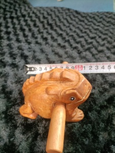 Vente en gros : Grenouille musicale porte-bonheur en bois, artisanat thaïlandais traditionnel, 12 cm, instrument de musique, ornement de fête, cadeau musical - Product Image 3