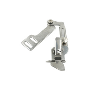Medidor multifuncional antirrollos con protector de borde para máquina de coser de cama plana, ajustable para procesamiento de prendas con grosor variable - Product Image 2