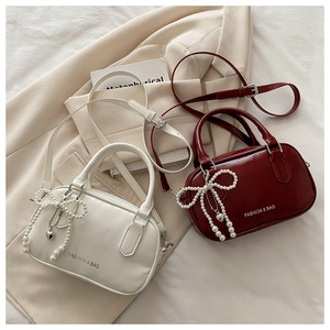 Wholesale PU Fashion Cross Body <b>Bag</b> Simple Portable <b>Small</b> Square Women's New Pearl Bow Handbag Shoulder Crossbody Trendy <b>Bag</b> - Product Image 2