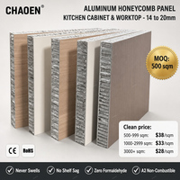 Portes sur mesure de conception professionnelle, meubles de cuisine en bois massif et aluminium avec îlot central