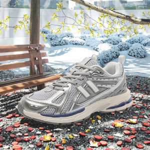 Chaussures de sport Air7c pour femmes, idéales pour l'été, le printemps et l'automne – Nouvelle marque, sans logo, prix bas, vente directe usine – Chaussures de course et de jogging pour garçons - Product Image 3