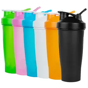 Wholesale 3-set Top Shaker Bottle Custom Logo Protein Sport Plastic Cup Direct from Manufacturer Personalized Bottled Water Cup