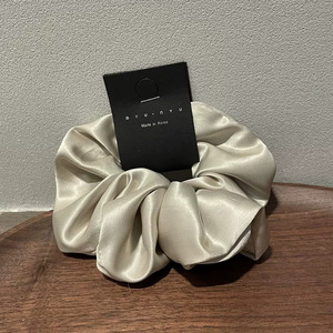 Nuovo Design bianco <span class=keywords><strong>capelli</strong></span> neri <span class=keywords><strong>per</strong></span> ragazze <span class=keywords><strong>accessori</strong></span> <span class=keywords><strong>per</strong></span> <span class=keywords><strong>capelli</strong></span> <span class=keywords><strong>per</strong></span> donne ragazze - Product Image 4