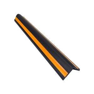 Alta calidad, garaje, estacionamiento, seguridad, placa de hierro, <span class=keywords><strong>columna</strong></span> de <span class=keywords><strong>pared</strong></span> de goma, Protector de esquina de goma - Product Image 1