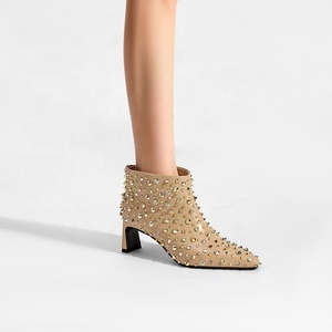 Stivaletti da Donna Personalizzati <span class=keywords><strong>Nude</strong></span> con Punta Affusolata, Borchie Dorate, Tacco Grosso, Rialzo Interno, Eleganti e alla Moda, Autunno Estate - Product Image 2