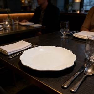 Assiette à soupe minimaliste en céramique blanche de style <span class=keywords><strong>belge</strong></span>, vaisselle pour hôtel et restaurant, ensemble de dîner pour cuisine, vente en gros - Product Image 6