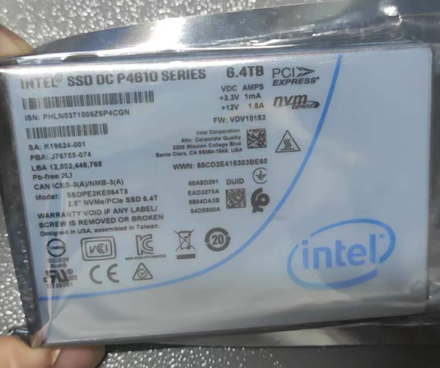 6.4TB SSD U2 P4610 Solid State Drive SSDPE2KE064T8 NVME