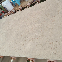 Fourniture de dalles de pierre calcaire beige de Beyrouth, finition polie, pour sols et murs extérieurs de bâtiments commerciaux, tailles personnalisées disponibles