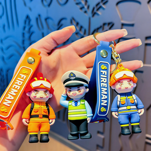 卸売人気のかわいい男性向けカスタムキャラクター、特別な漫画3Dラバーキャラクターキーホルダー - Product Image 1