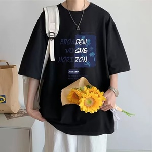 Camiseta de Verano Nueva de Manga Corta Ajustada para Hombre, Camiseta de Seda Láctea con Diseño Creativo y Divertido, Estampado de Letras, Estilo Casual y Moderno - Product Image 3