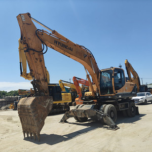 Vente Flash : Excavatrice sur roues hydraulique Hyundai 210W-9 d'occasion d'origine pour la construction - Product Image 4