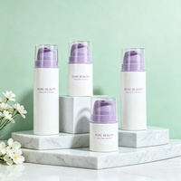 Flacon pompe sans air en plastique blanc personnalisé de 30 ml, 50 ml, 100 ml, 150 ml pour sérum, crème, lotion cosmétique avec pompe colorée