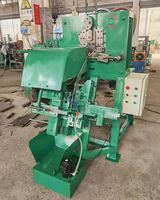 Machine automatique de fabrication de crochets métalliques pour vis roulantes en fil d'acier métallique