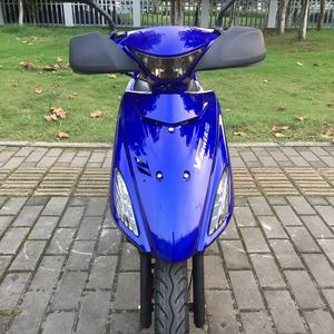 <span class=keywords><strong>Prix</strong></span> d'usine puissant 49cc <span class=keywords><strong>50cc</strong></span> 150cc 250cc scooters à essence motorisés pour adultes motos électriques - Product Image 3
