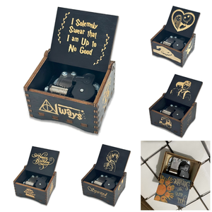 Novedad Caja Musical Pequeña de Madera de Cuerda con Mecanismo de Movimiento Automático de Anime y Dibujos Animados para Regalo de <span class=keywords><strong>Feliz</strong></span> <span class=keywords><strong>Cumpleaños</strong></span> y Halloween - Product Image 1