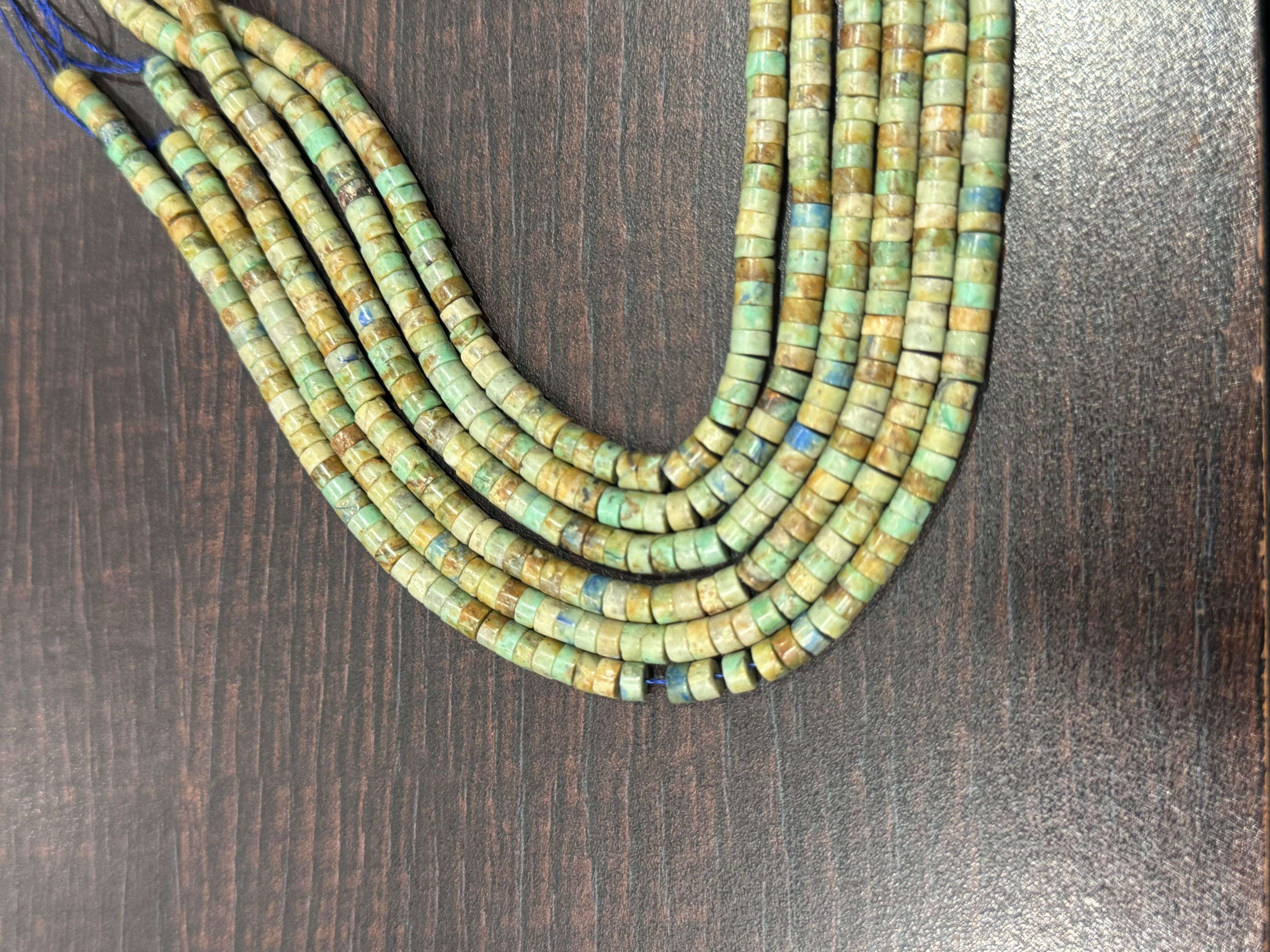 สีเหลือง