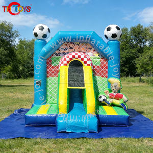 Castello Gonfiabile a Tema Calcio: Divertimento Assoluto per Feste di Bambini - Product Image 3