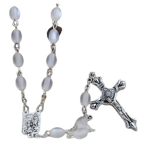 Collana Rosario Cattolico con Perle Bianche Occhio di Gatto Uniche, Medaglia Sacra e Croce - Product Image 6