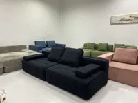 Canapé modulaire trois places compressé sous vide, design italien droit, revêtement en tissu de luxe, rembourrage intégral en éponge sans armature, pour entrepôt et hôtel