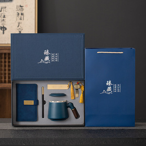 Set Regalo di Lusso Rosso per Capodanno 2025, Set Promozionale Aziendale, Regalo per Clienti VIP e Amici, Offerte Notebook <span class=keywords><strong>Black</strong></span> <span class=keywords><strong>Friday</strong></span>, Confezione Regalo - Product Image 2