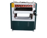 Raboteuse à bois robuste 4 kW avec tête de coupe droite et profondeur de rabotage de 220 mm