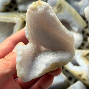 คริสตัลควอตซ์ดิบธรรมชาติ ดรอยซี่บลูเลซอาเกต คุณภาพสูง สำหรับการทำสมาธิและการบำบัด - Product Image 4