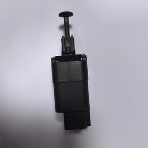 Interruptor de luz de freno 1725286 para Geely Boyue Binrui 2016 12V, pieza de repuesto - Product Image 4