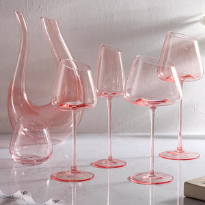 Alto Valor <span class=keywords><strong>de</strong></span> belleza para el hogar, rosa, sostenible, moderno, sencillo, diseño ligero, lujo, fondo inclinado, <span class=keywords><strong>vino</strong></span> para vidrio - Product Image 1