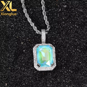 Collier Bling Bling inspiré du hip-hop, plaqué argent, avec zircon cubique rose vif taille émeraude et halo pavé, très attrayant - Product Image 3
