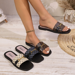 2026 Summer Wholesale Popular Rubber-soled Stylish Fashion Slippers with PU Lining New Arrivals - Product Image 4