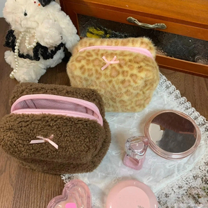 Bolsa de Maquillaje de Viaje Personalizada de Terciopelo <span class=keywords><strong>Bambi</strong></span> para Niñas con Lazo, Estuches para Cosméticos con Logotipo Personalizado - Product Image 4
