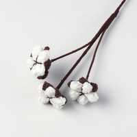 Ornements du Nouvel An TC, cadeaux, plantes artificielles, décoration de la maison, bouquets de Noël en fil tricoté à la main, fleurs de Père Noël au crochet