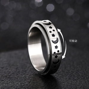 Anello in Acciaio Inossidabile con Motivo a Stella DJ058, Anello Girevole Unisex Moderno, Gioiello alla Moda - Product Image 1