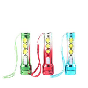 ซันแม็กซ์ท็อปไฟฉาย LED แบบชาร์จไฟได้ อลูมิเนียมอัลลอยด์ ไฟส่องสว่างกลางแจ้ง พร้อมการชาร์จ USB สำหรับใช้เป็นของขวัญ - Product Image 5