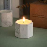Bougie parfumée de luxe en cire de soja avec une durée de combustion longue et un parfum haut de gamme pour la décoration de la maison et les cadeaux