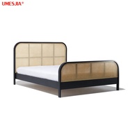 Meubles de chambre à coucher modernes Lit queen en rotin Lit king queen double en bois d'acacia massif Ensembles de lits