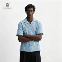 Chemise homme en mélange de lin Sketch Leaf 160 g/m² bleu et blanc, style cubain minimaliste pour les vacances à la station balnéaire