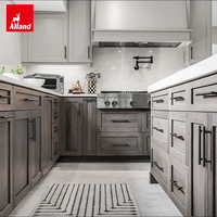 Armoires de cuisine en bois massif de style shaker, sur mesure, de haute qualité, en chêne, de couleur gris clair, en forme de L, ensemble complet, style antique chinois, personnalisées par Alland